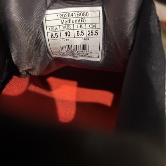 Brooks Adrenaline GTS 19 Womens Running Shoes Black Athletic Sneakers Size 8.5 - Picture 9 of 11